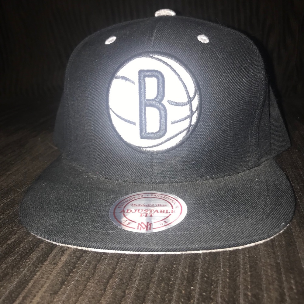 Brooklyn Nets Suede SnapBack